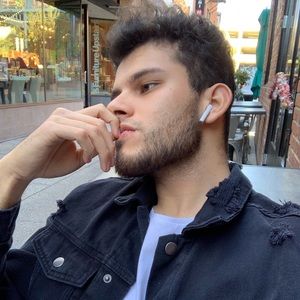 Meet your Posher, Luis